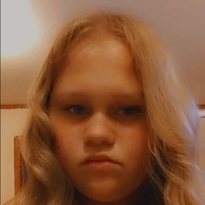 Meet your Posher, Carly